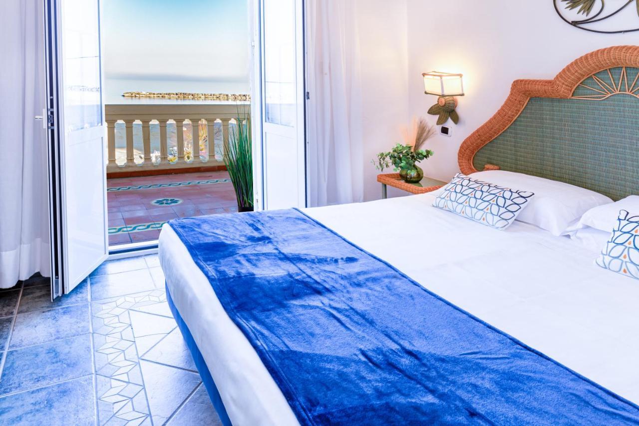 Hotel Orizzonte Белларія-Іджеа-Марина Екстер'єр фото